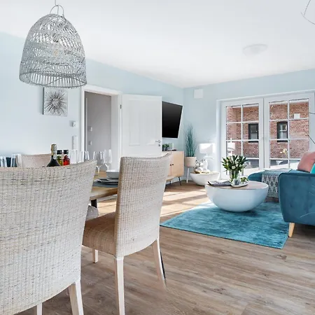 Apartment Flamingo Bay